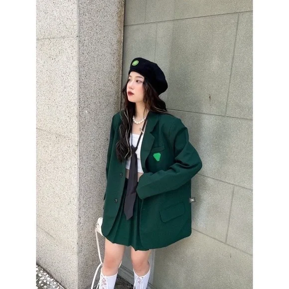 Blazer - Picture 4 of 5